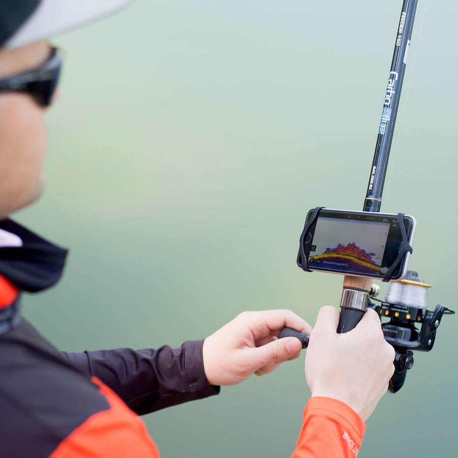 Deeper Smartphone Halterung fertig montiert Deeper Smartphone Halterung an der Angelrute