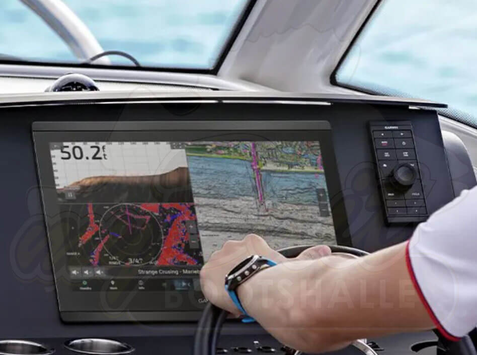 Echolotmontage mit Einbausatz Garmin Echolot mit Einbausatz montiert