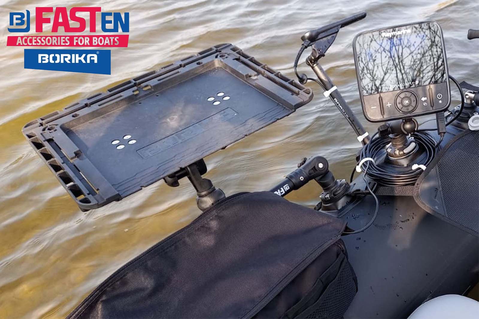Fasten Angeltisch am Boot montiert