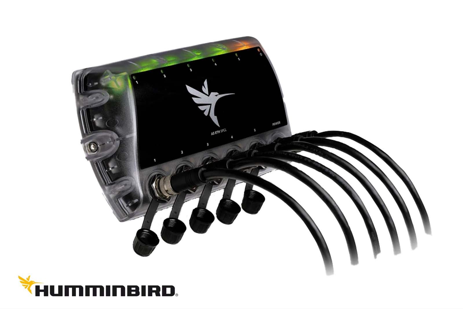 Humminbird 5-Port Ethernet-Box mit Anschlüssen und grünem Licht