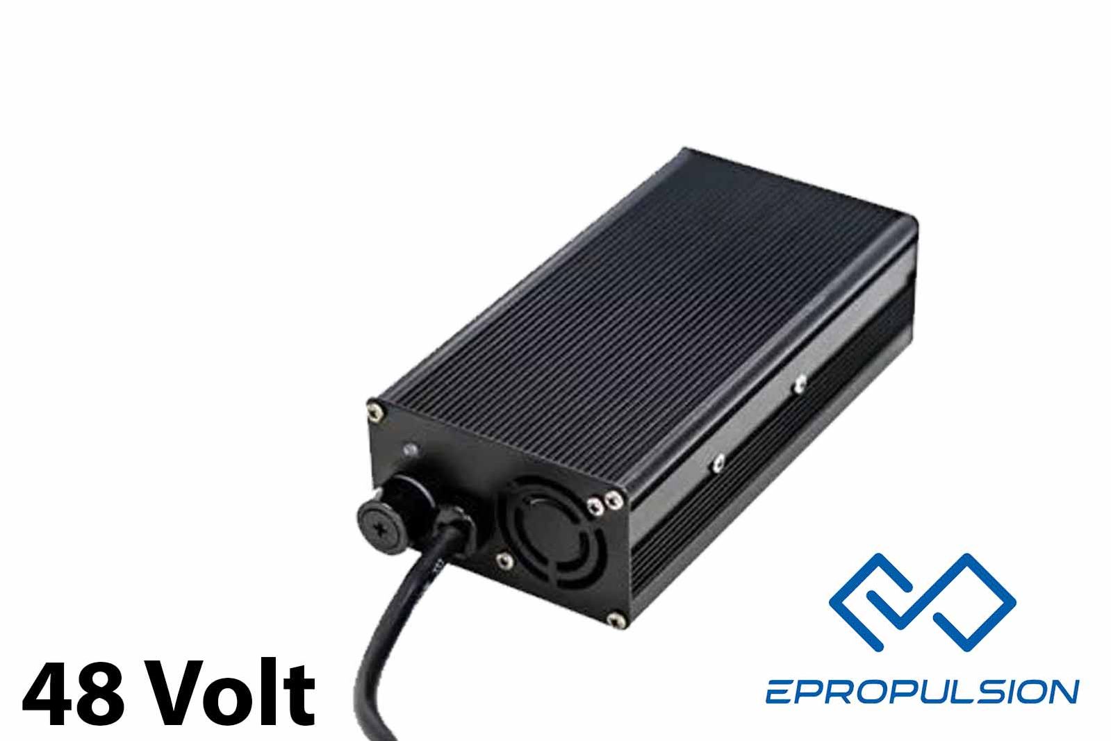 Schnell-Ladegerät für ePropulsion Spirit 1.0 PLUS und Spirit 1.0 EVO Detail