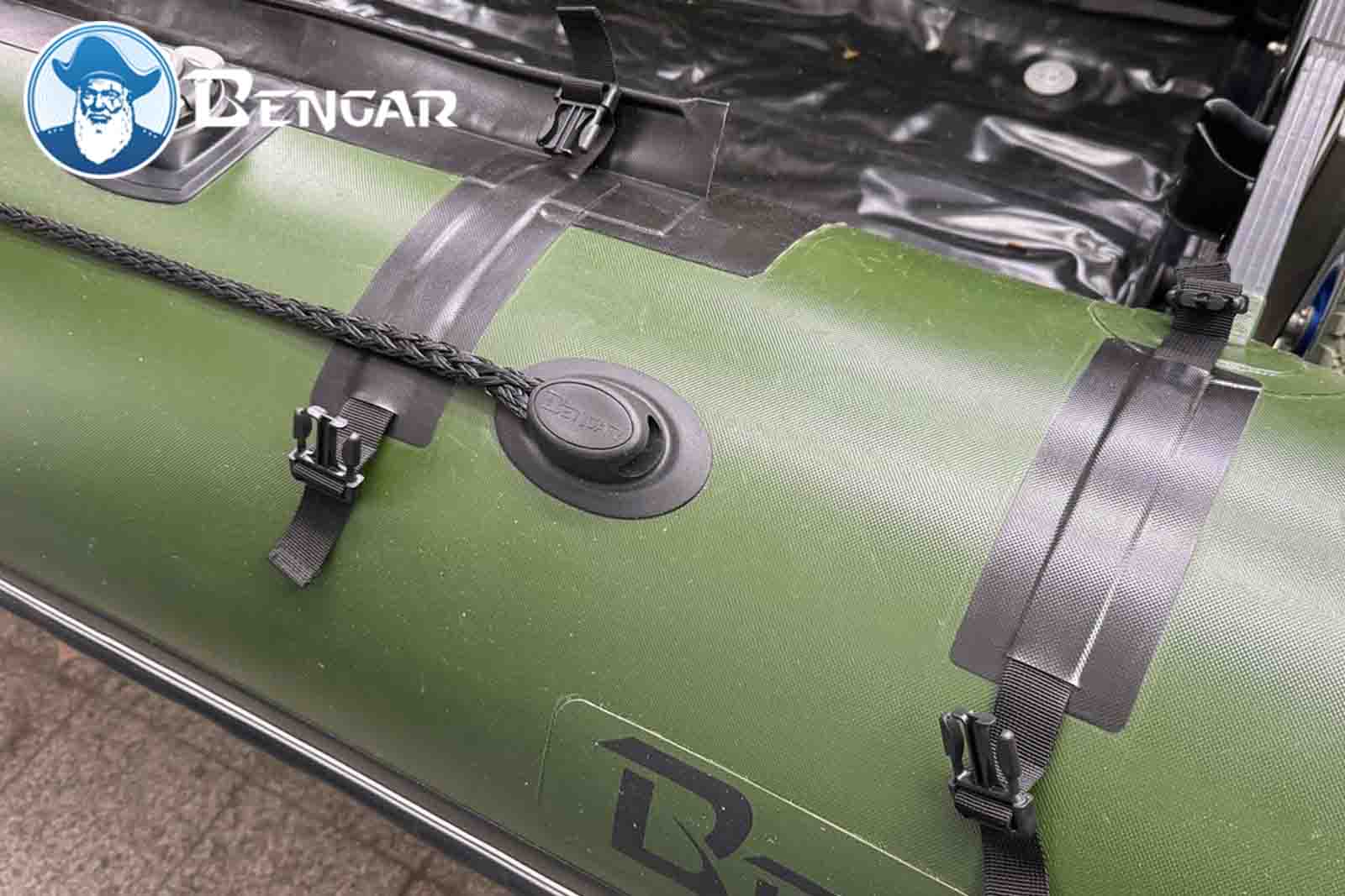 Bengar Laschen zum Kleben für EVA Bellyboot-Tasche - Montagebeispiel