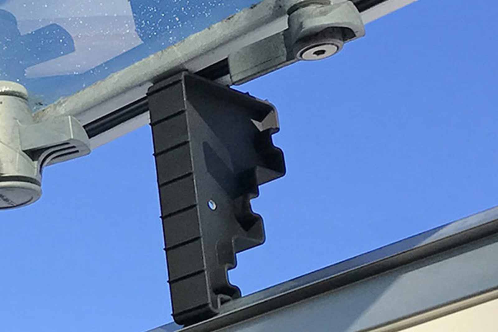 Railblaza Lukekeil Hatch Wedge Montagebeispiel hoch