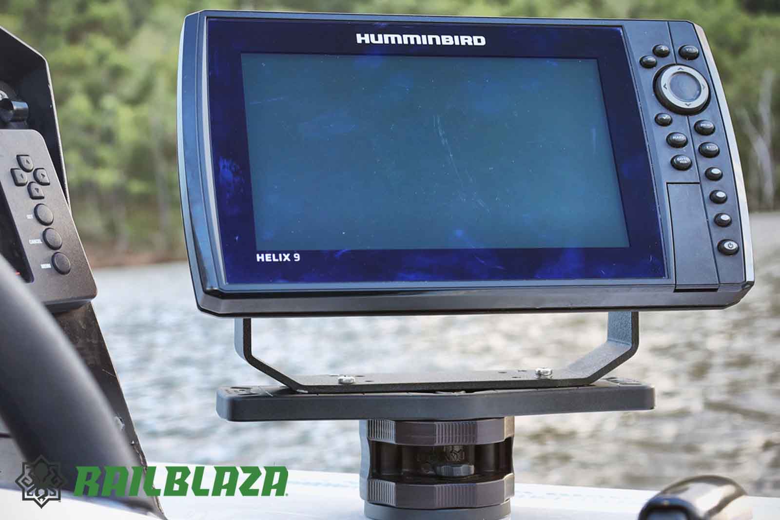 Railblaza HEXX Echolothalter ohne Arm mit einem HELIX-Echolot